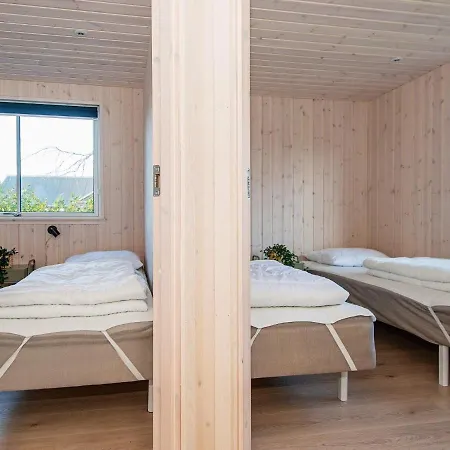 14 Person In 尤尔斯明讷